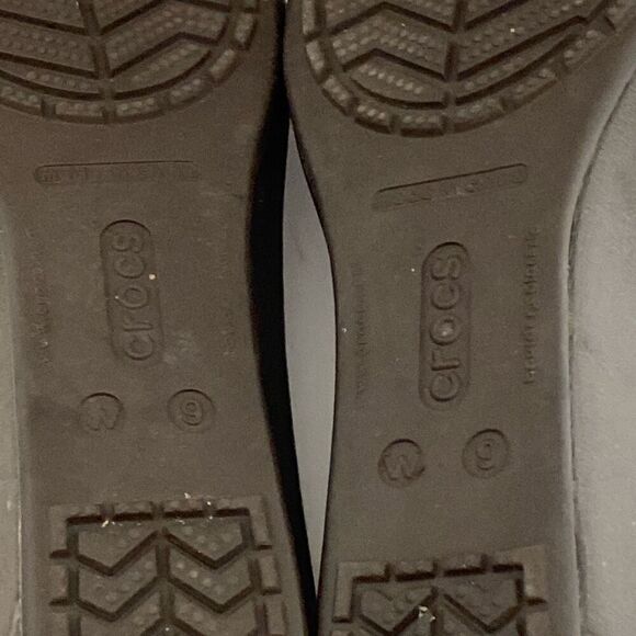 Crocs Women's Dark Brown Patent Toe Cap Wedge Shoes Size 9 - Picture 5 of 8